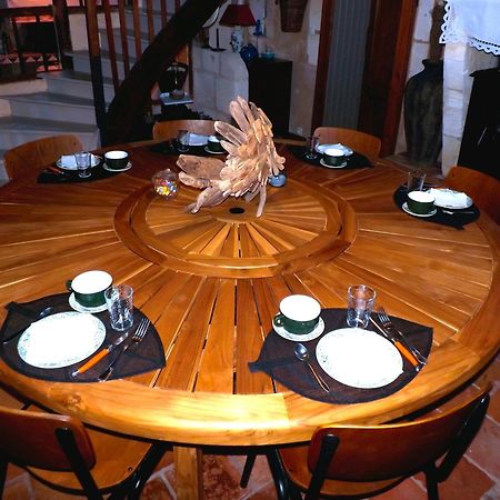 La Girondine Bed & Breakfast Galgon Exterior photo